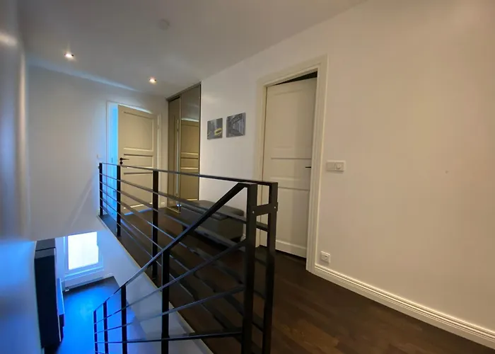 Aida 7 公寓 派尔努